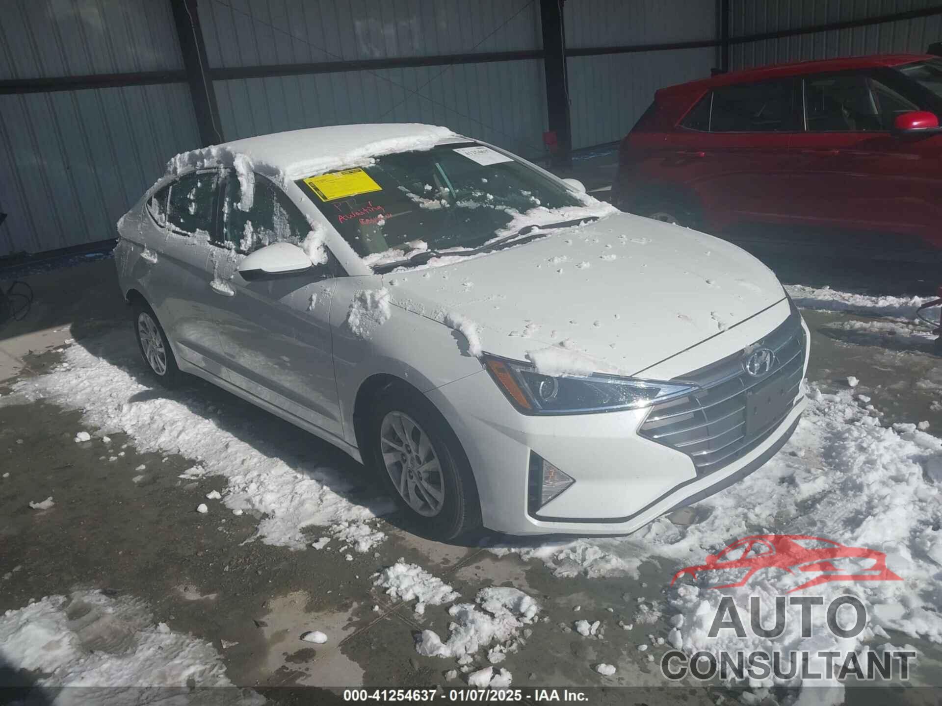 HYUNDAI ELANTRA 2019 - 5NPD74LF3KH425786
