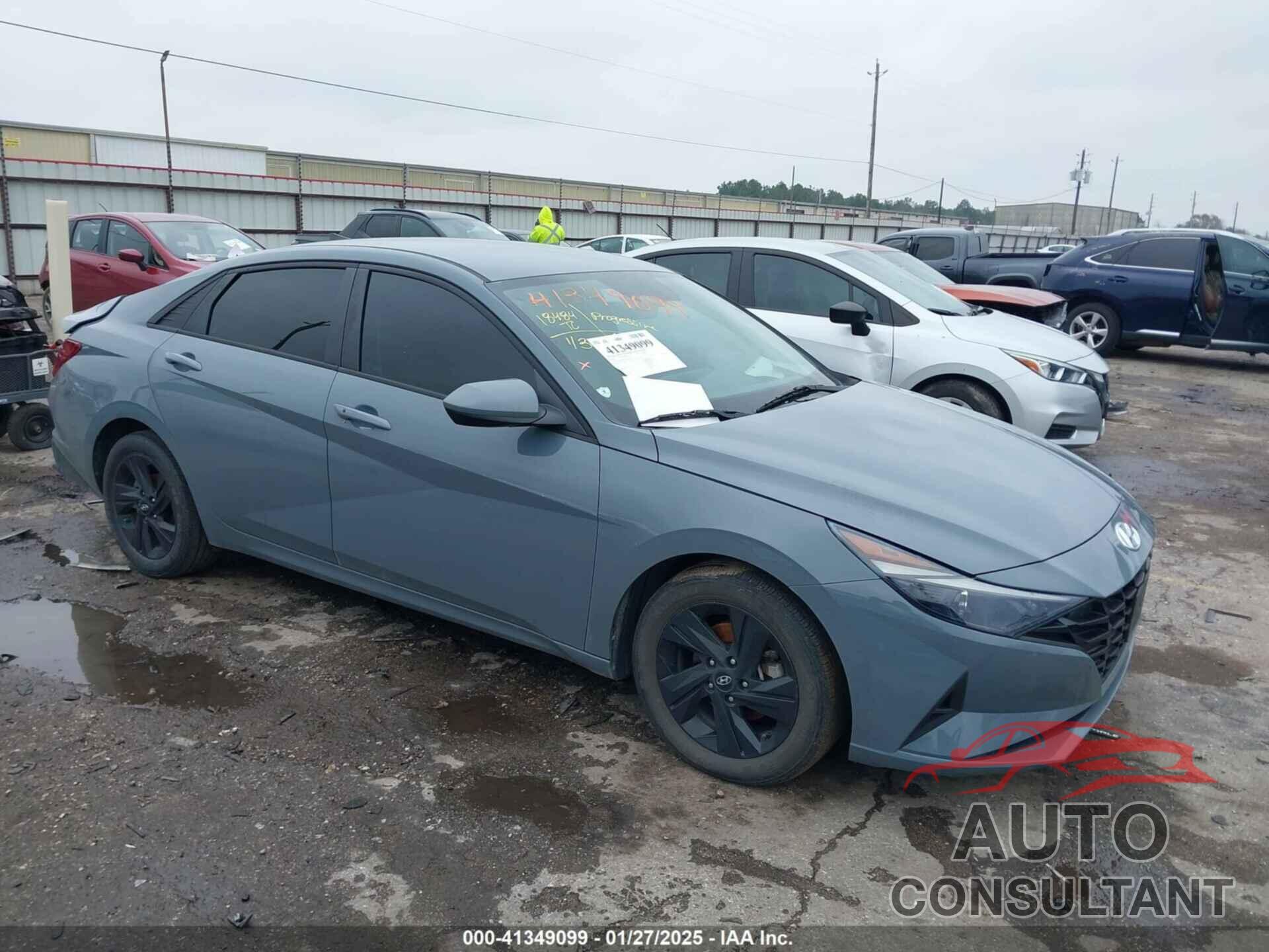 HYUNDAI ELANTRA 2022 - KMHLM4AG5NU320320