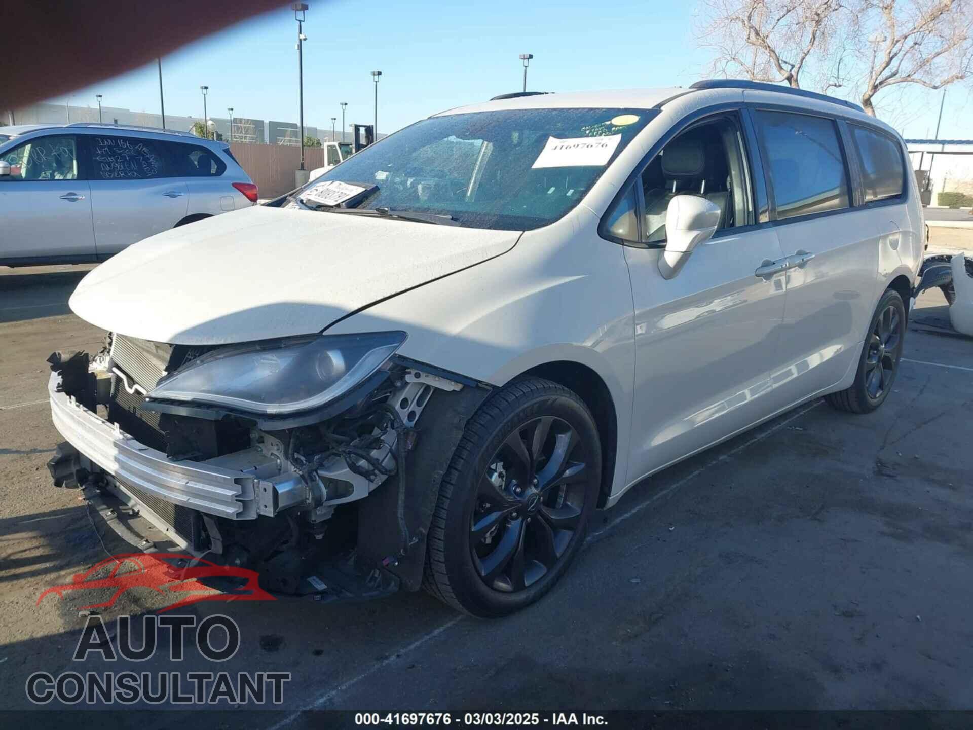 CHRYSLER PACIFICA 2020 - 2C4RC1BG1LR273313