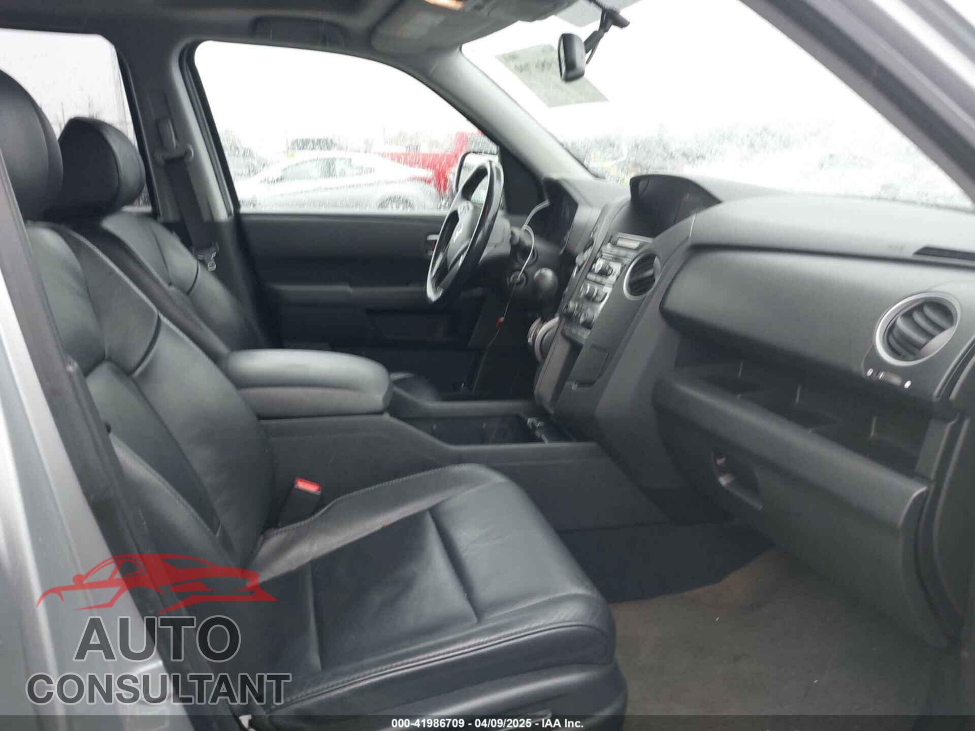 HONDA PILOT 2014 - 5FNYF4H53EB045211