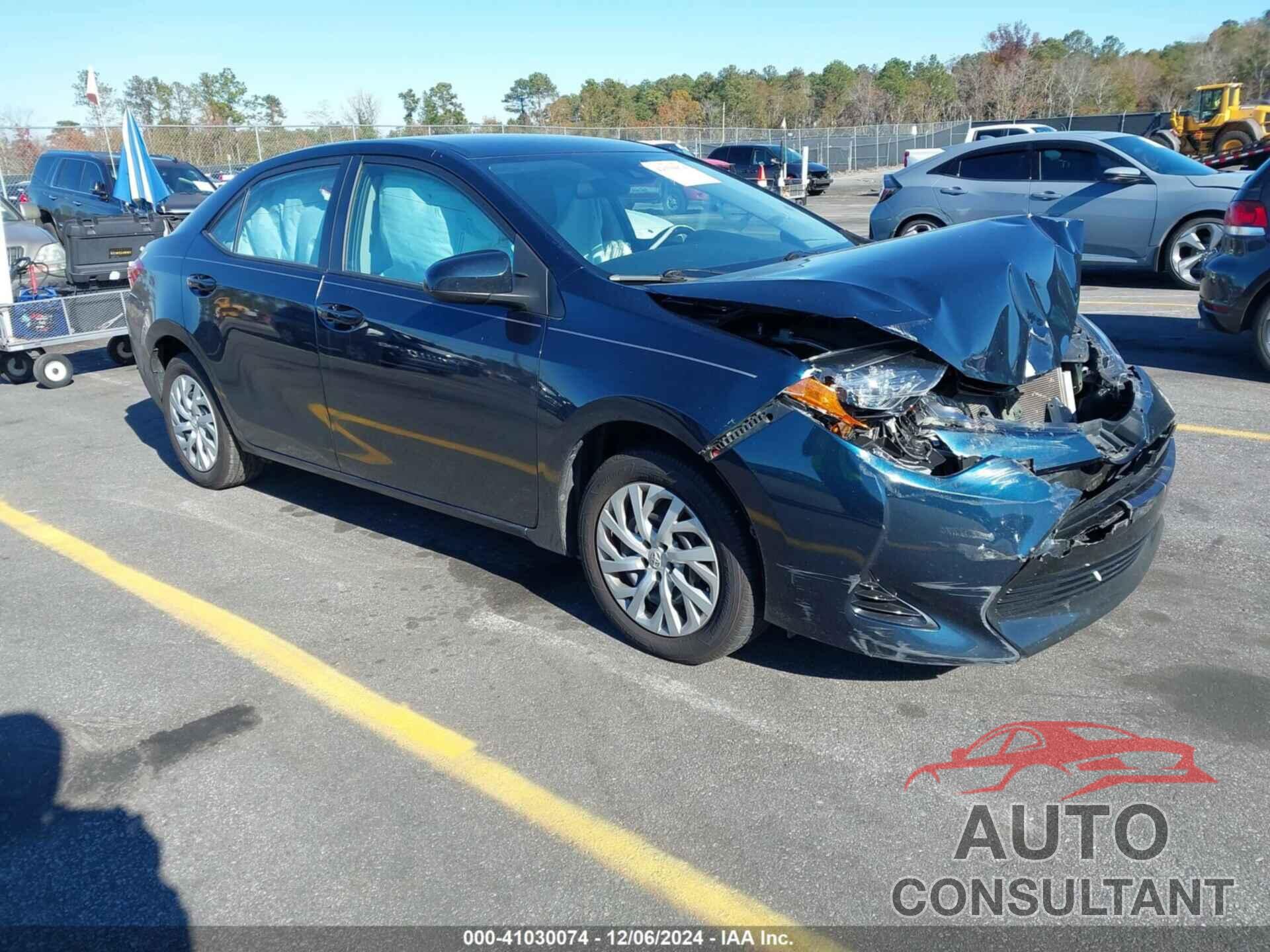 TOYOTA COROLLA 2018 - 5YFBURHE1JP850762