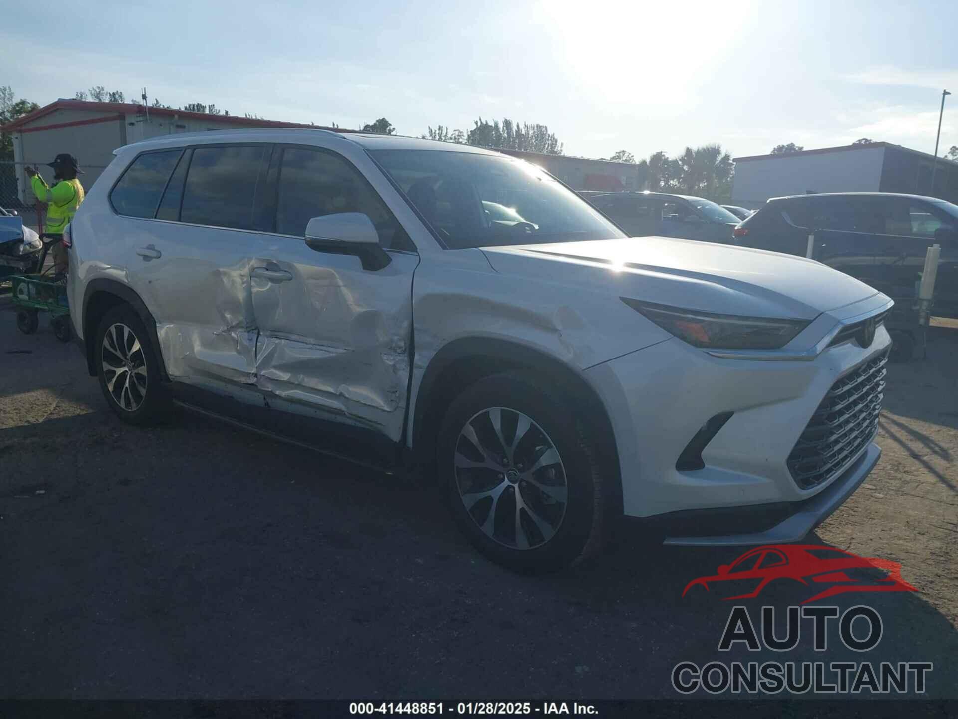TOYOTA GRAND HIGHLANDER 2024 - 5TDADAB53RS006554