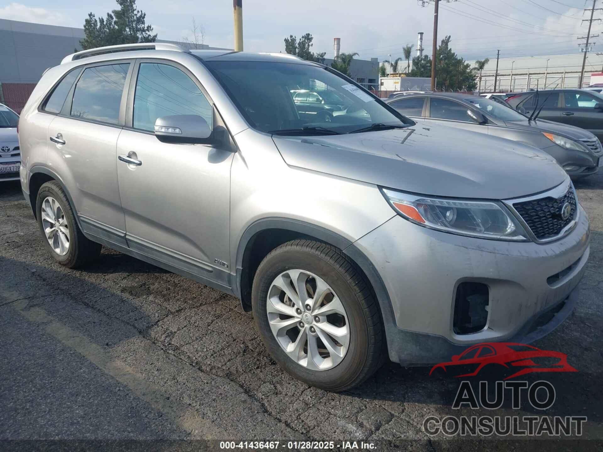 KIA SORENTO 2015 - 5XYKUDA72FG628984
