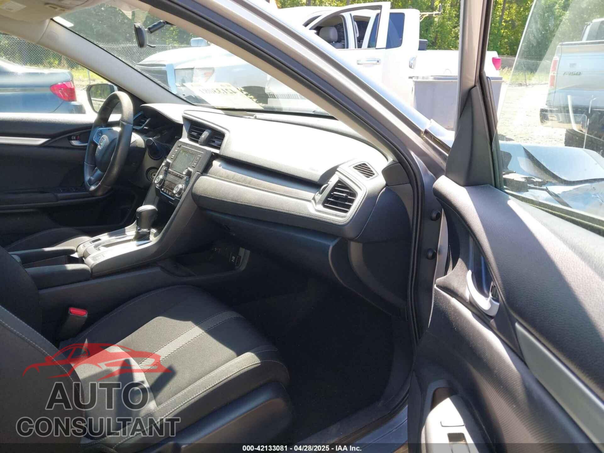 HONDA CIVIC 2017 - 19XFC2F58HE024257