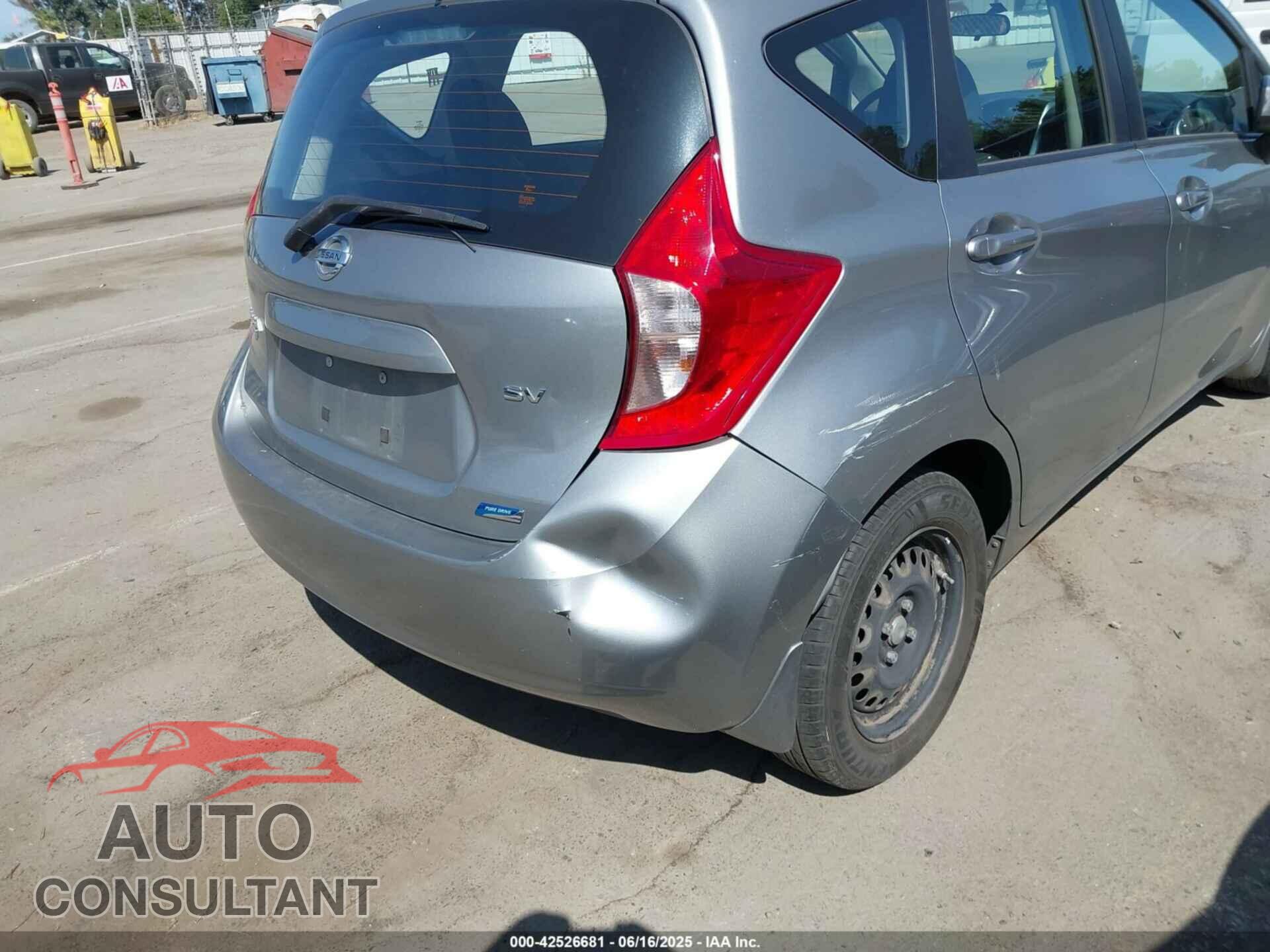NISSAN VERSA NOTE 2015 - 3N1CE2CP2FL424748