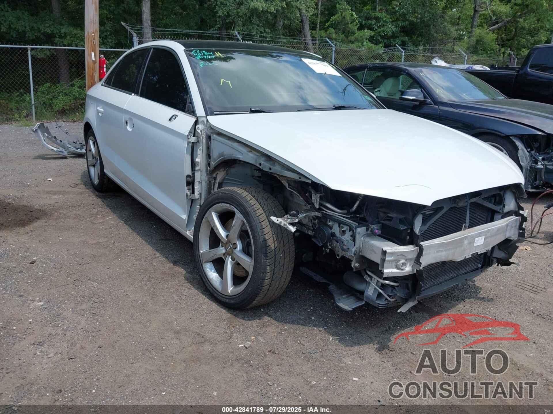 AUDI A3 2015 - WAUACGFF7F1028216