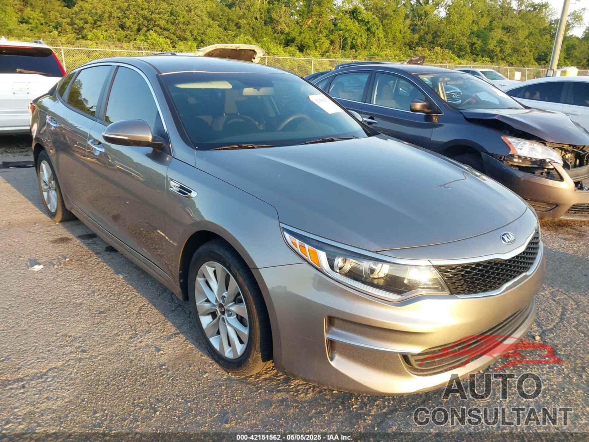 KIA OPTIMA 2018 - 5XXGT4L33JG261190