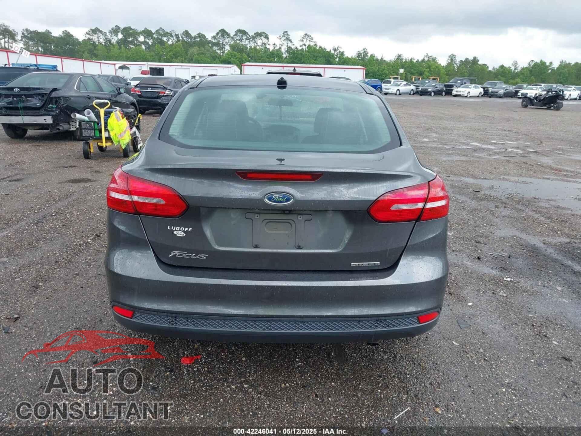 FORD FOCUS 2016 - 1FADP3E20GL335170