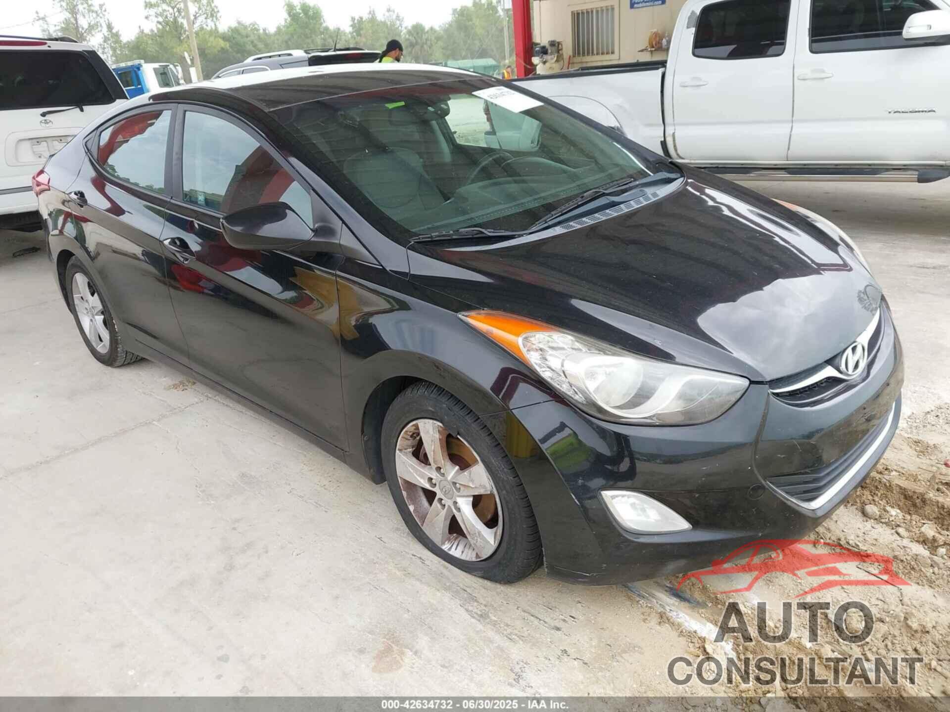 HYUNDAI ELANTRA 2012 - KMHDH4AEXCU181497