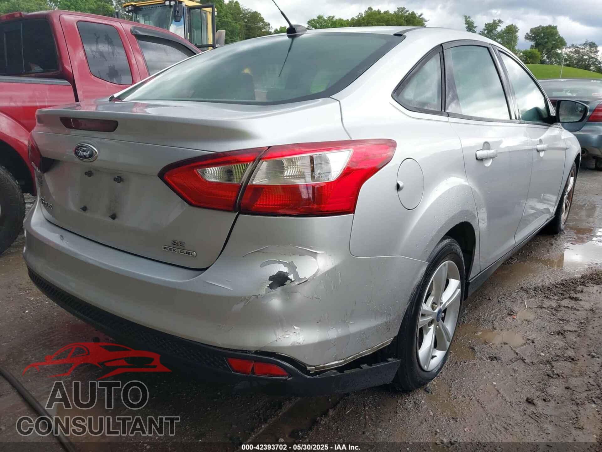 FORD FOCUS 2014 - 1FADP3F29EL243714