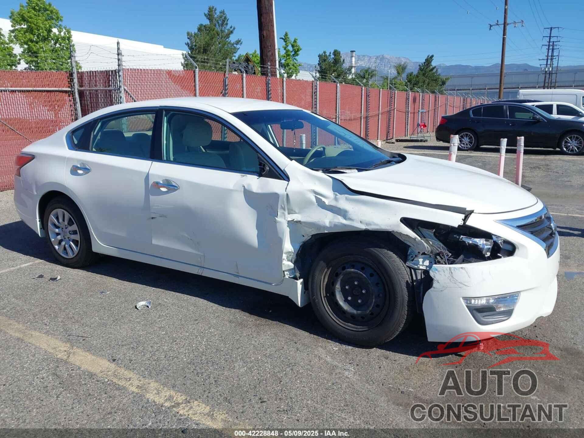 NISSAN ALTIMA 2015 - 1N4AL3AP4FN308895