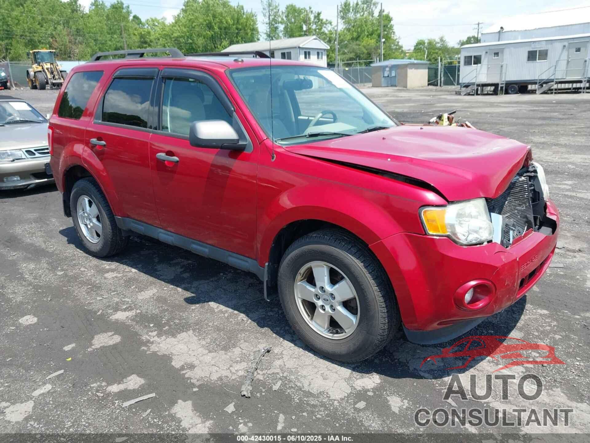FORD ESCAPE 2011 - 1FMCU0D75BKC01856