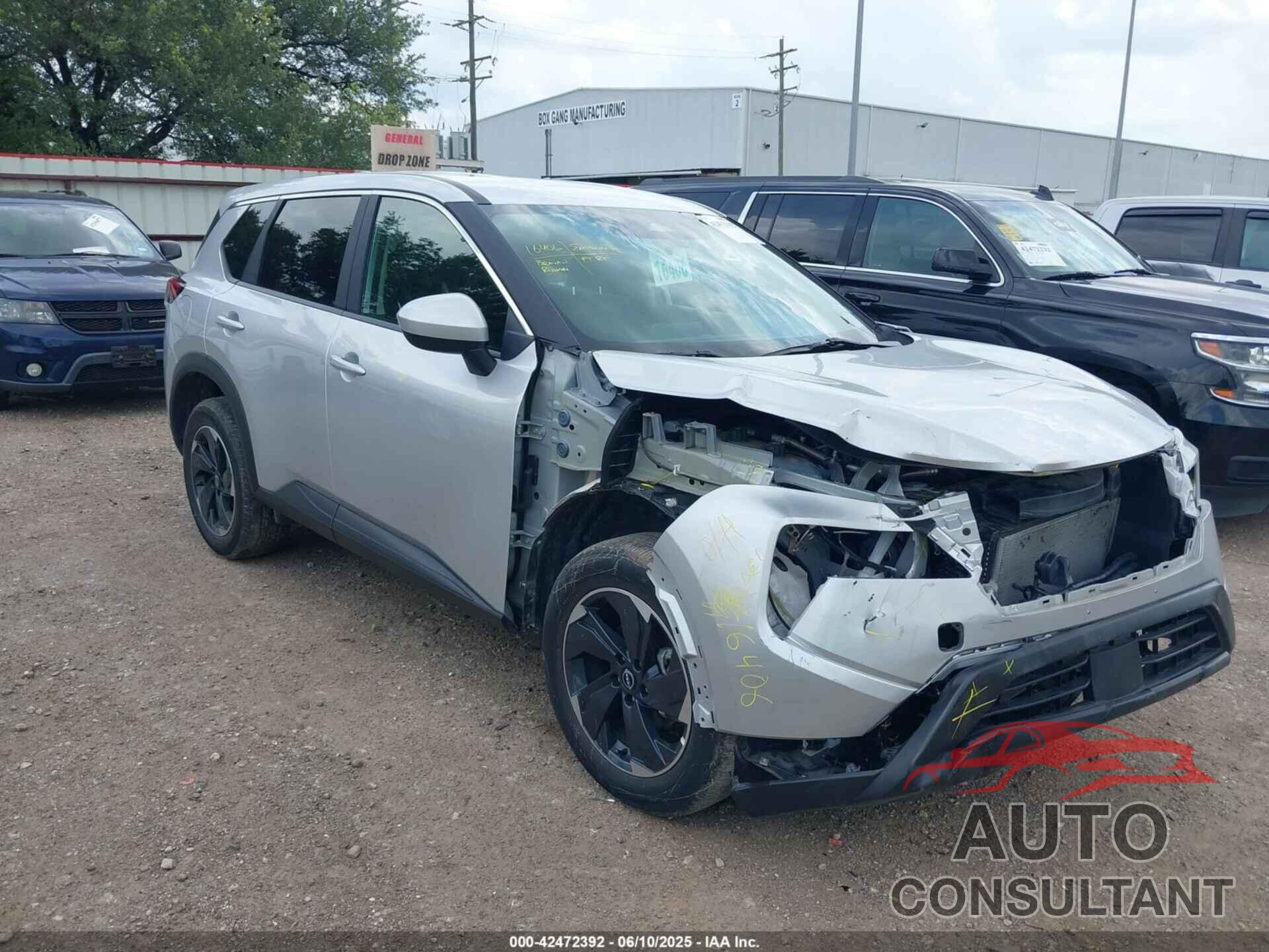 NISSAN ROGUE 2024 - 5N1BT3BA3RC720682