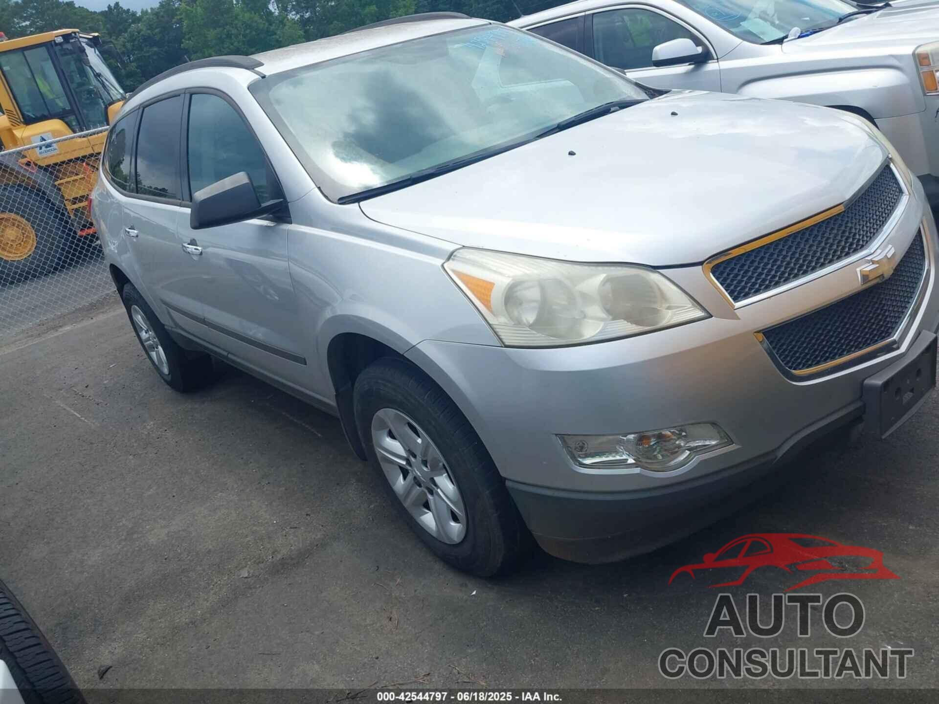 CHEVROLET TRAVERSE 2011 - 1GNKRFED7BJ106012