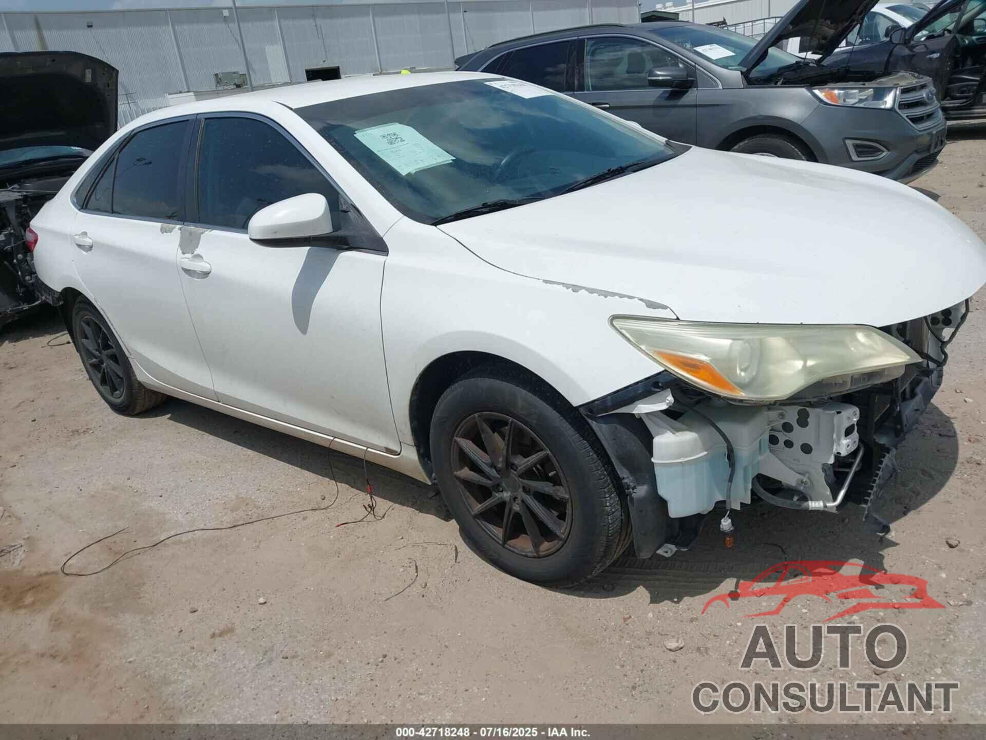 TOYOTA CAMRY 2016 - 4T4BF1FK0GR549501