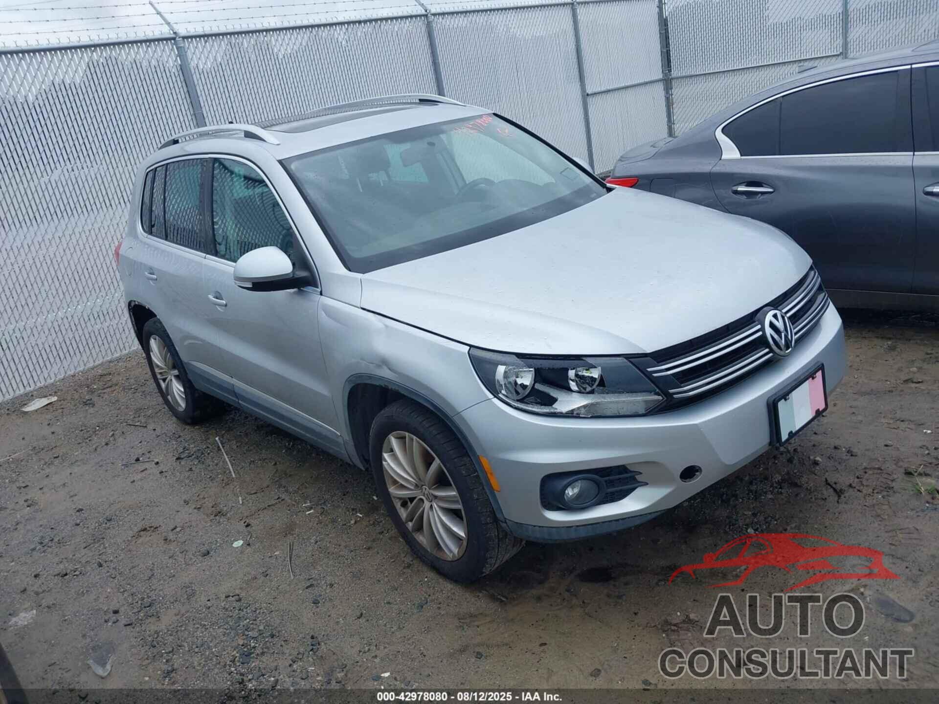 VOLKSWAGEN TIGUAN 2014 - WVGBV3AX0EW599313