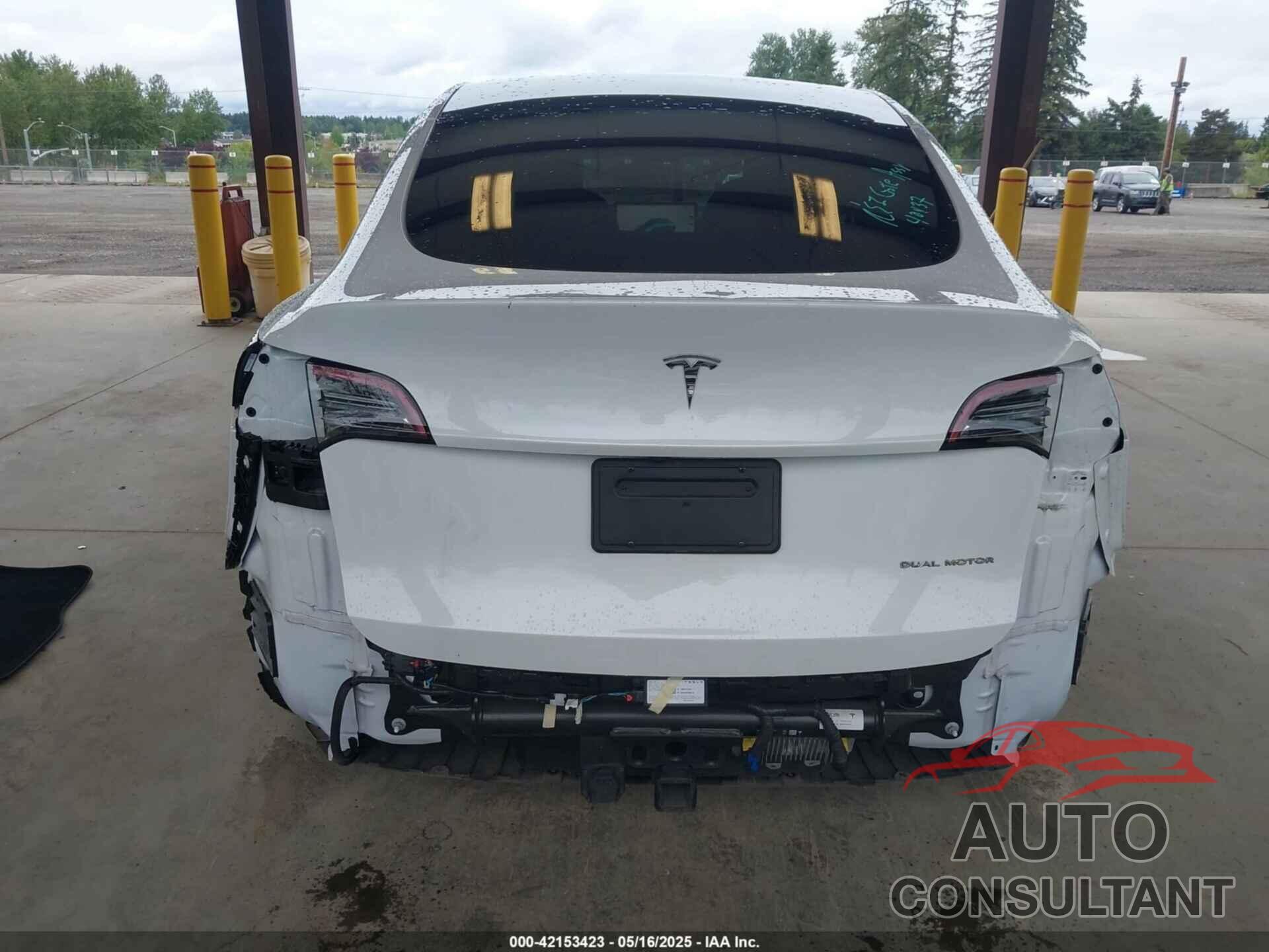 TESLA MODEL Y 2023 - 7SAYGAEE8PF809009