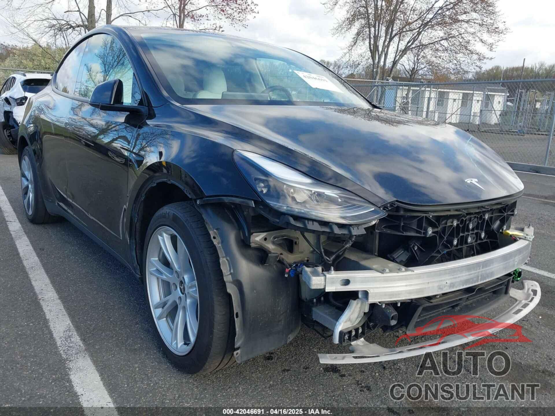 TESLA MODEL Y 2022 - 7SAYGAEE4NF522330