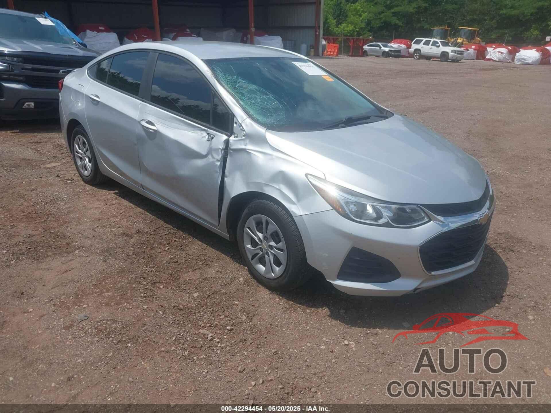 CHEVROLET CRUZE 2019 - 1G1BJ5SM1K7103238