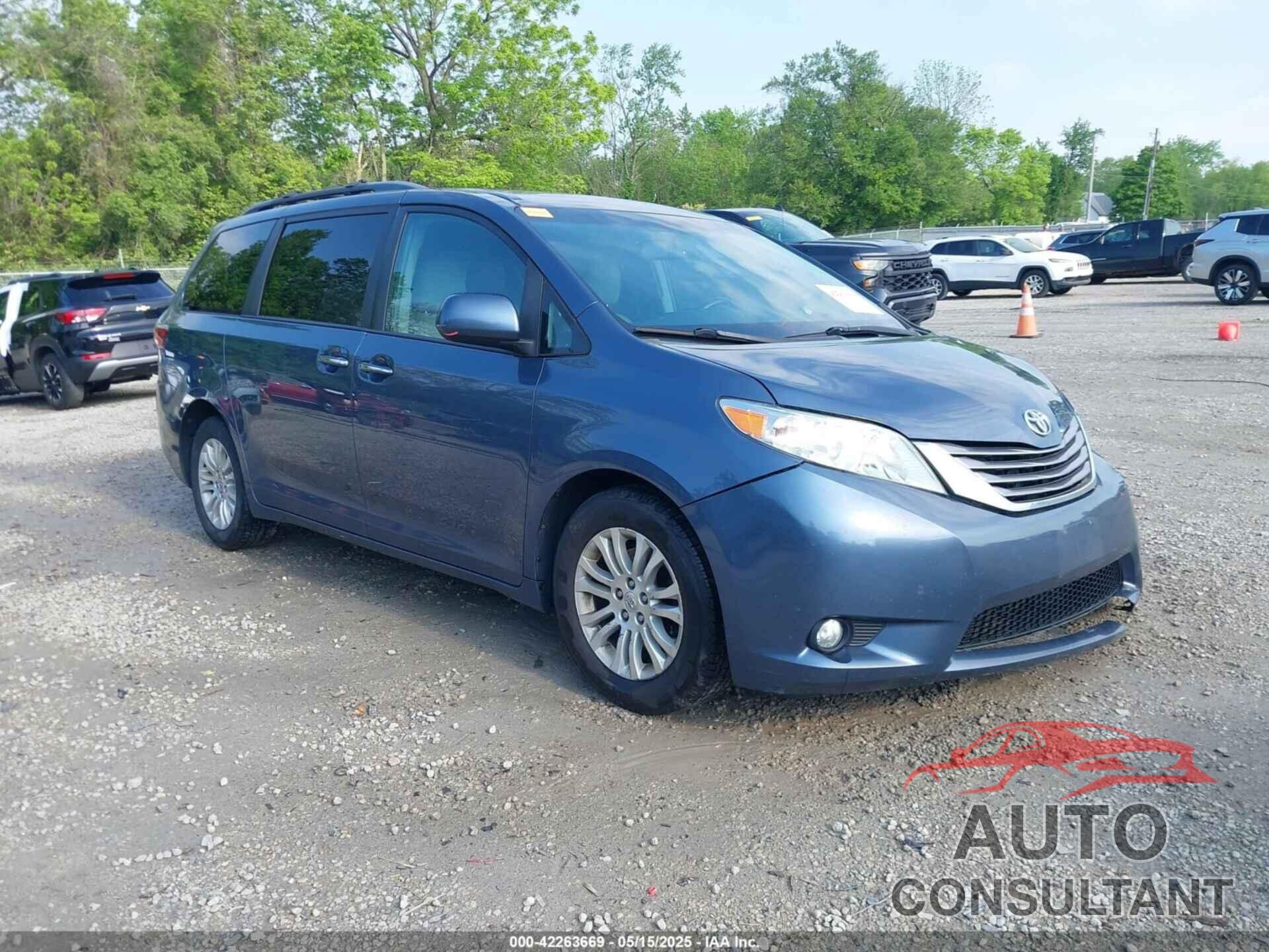 TOYOTA SIENNA 2015 - 5TDYK3DC9FS551181