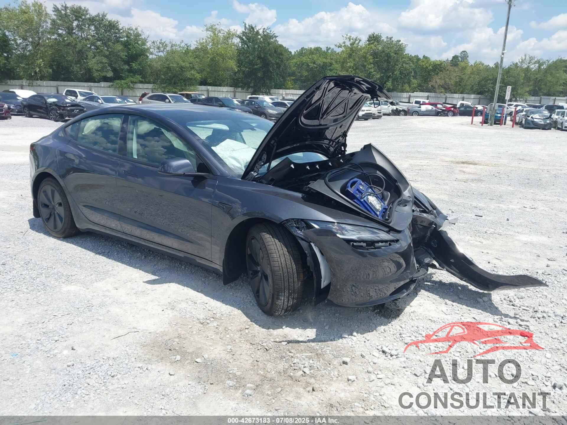 TESLA MODEL 3 2025 - 5YJ3E1EAXSF014207