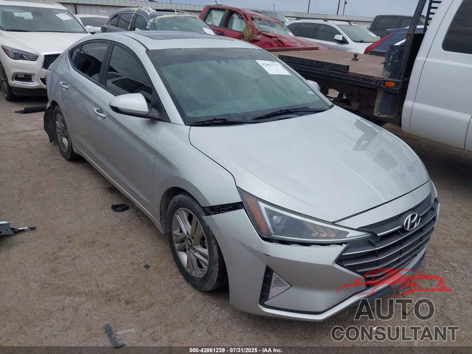 HYUNDAI ELANTRA 2019 - 5NPD84LFXKH481348