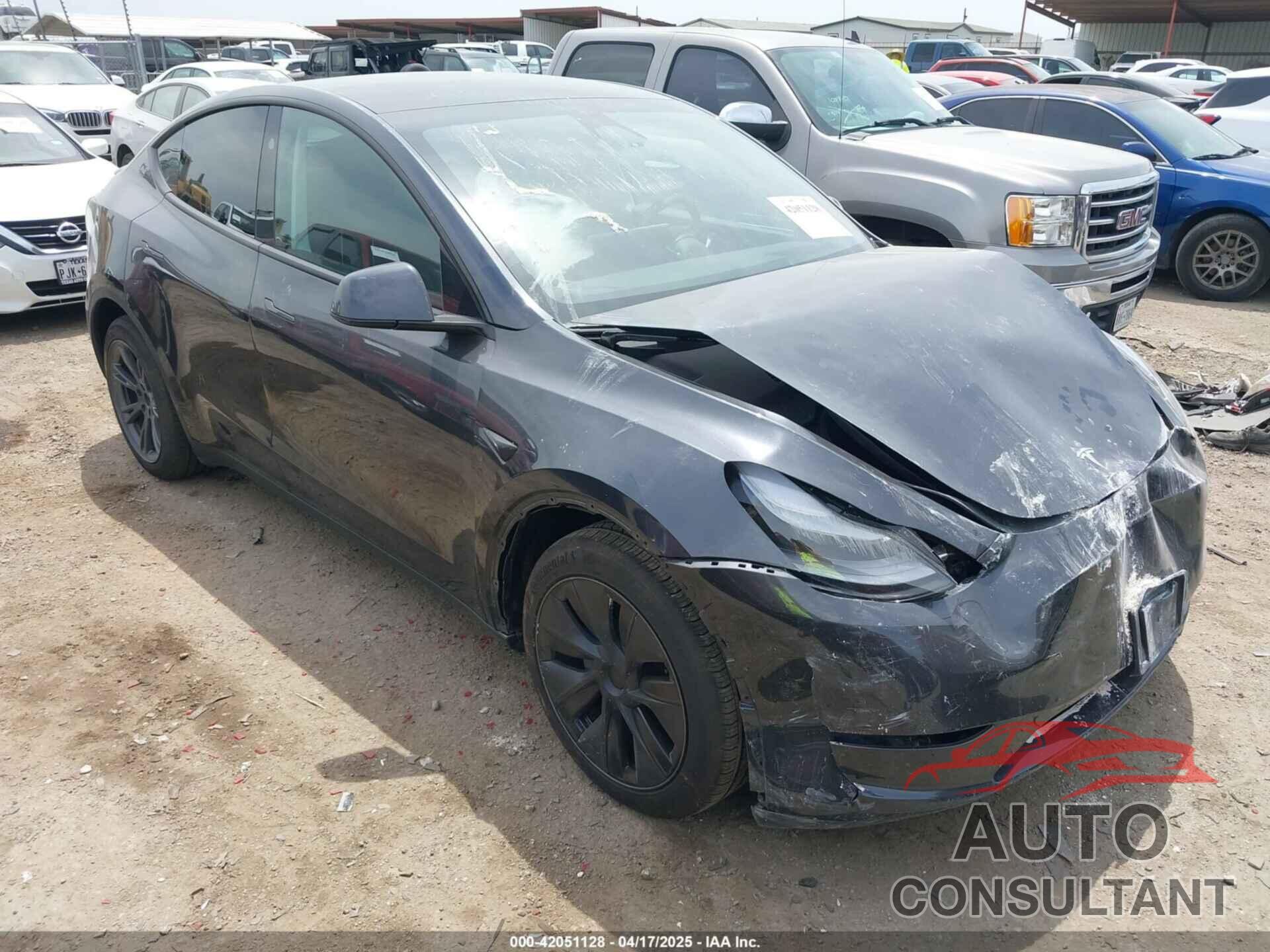 TESLA MODEL Y 2025 - 7SAYGAEE9SF304797
