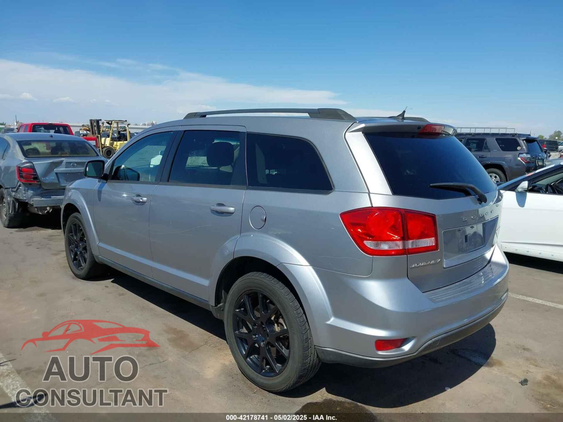 DODGE JOURNEY 2015 - 3C4PDCBB2FT747985