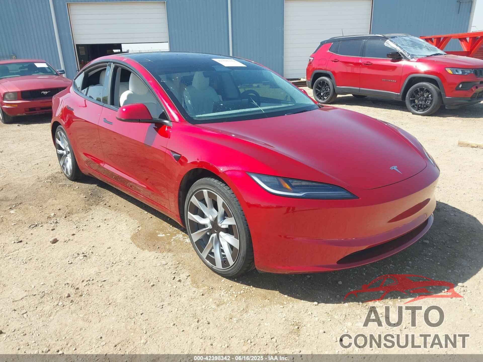 TESLA MODEL 3 2024 - 5YJ3E1EB2RF800621