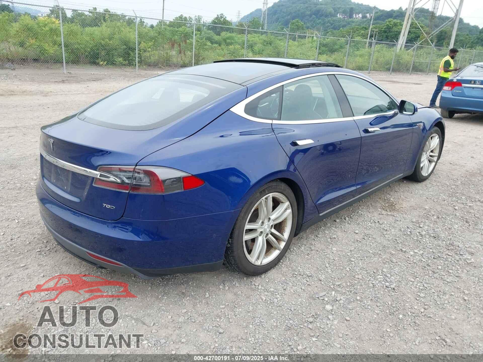 TESLA MODEL S 2015 - 5YJSA1S20FF100278
