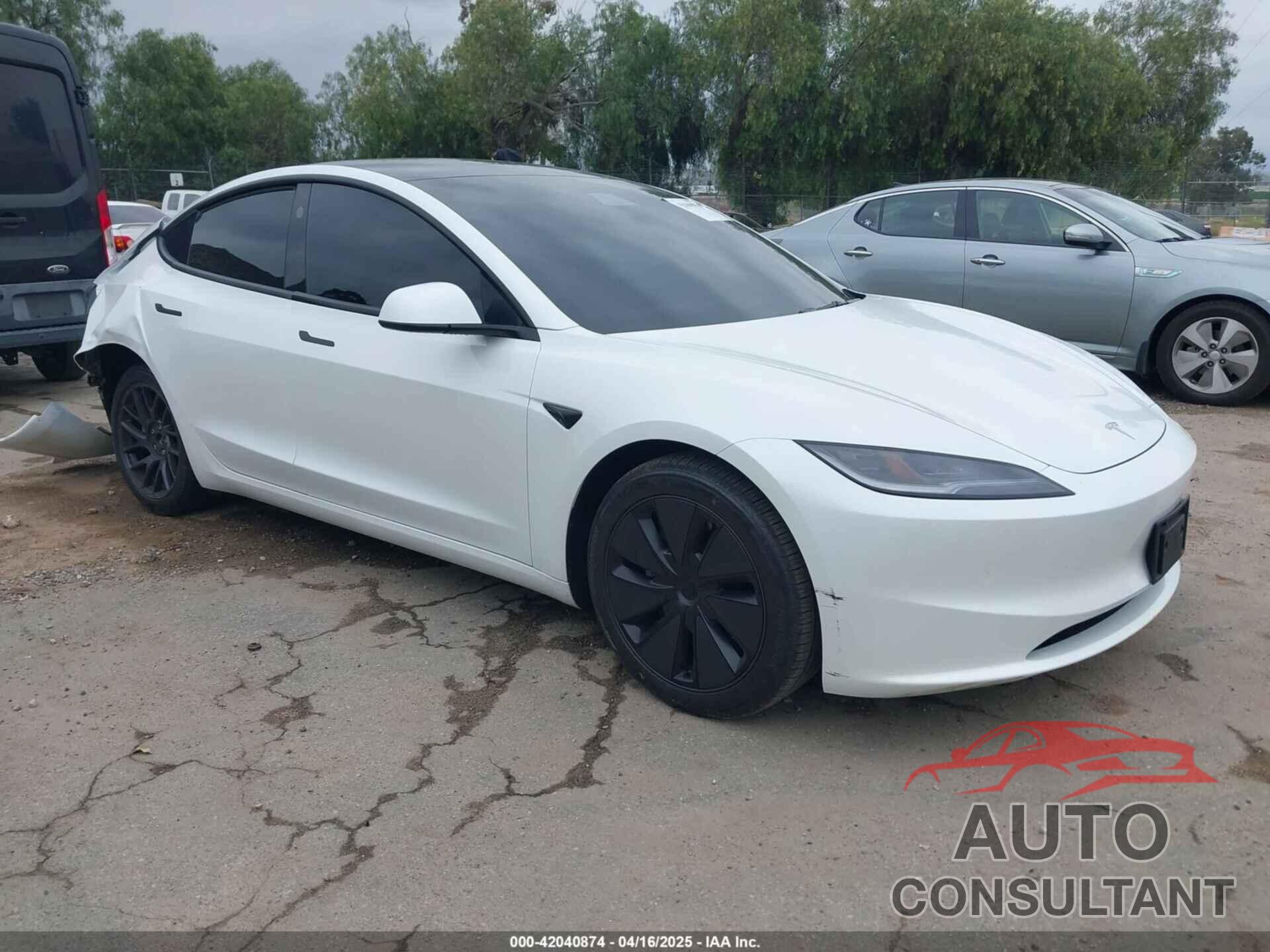 TESLA MODEL 3 2024 - 5YJ3E1EB6RF842807
