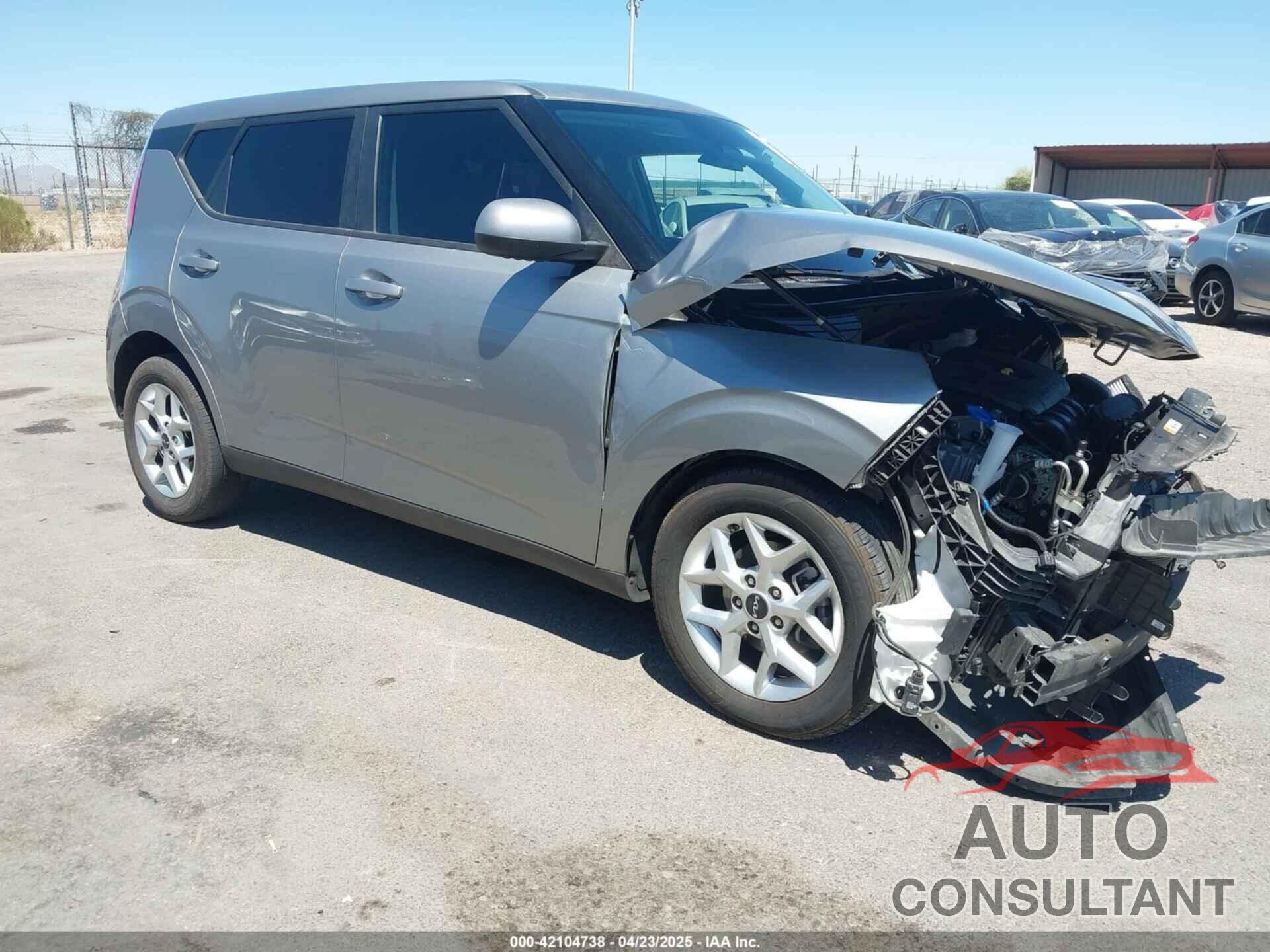 KIA SOUL 2023 - KNDJ23AU5P7888652