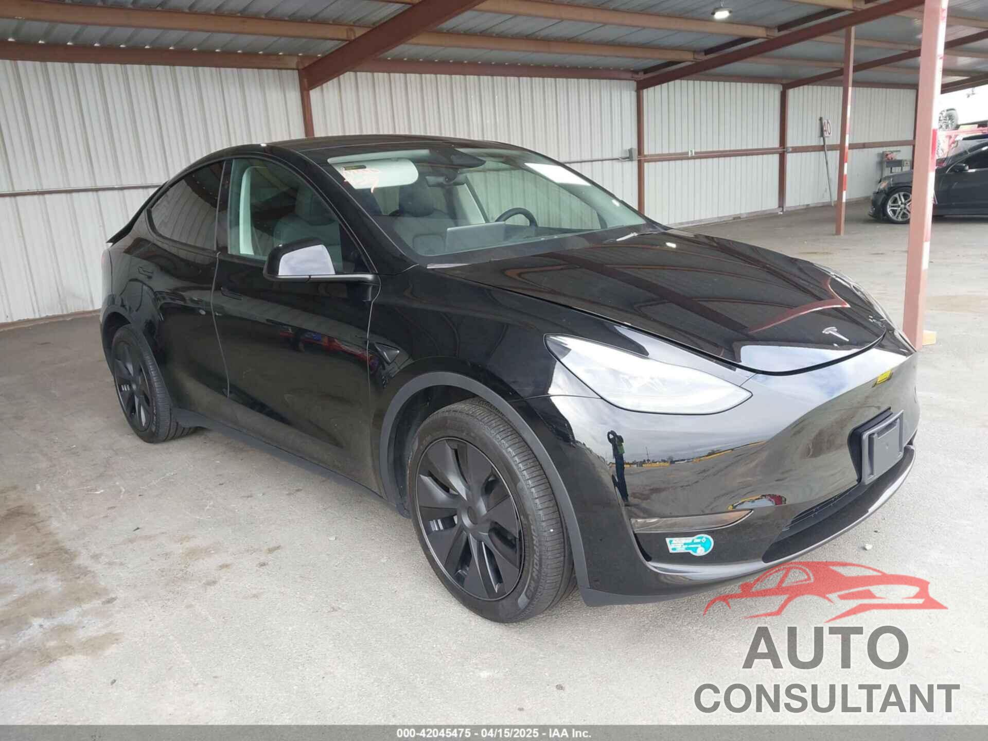 TESLA MODEL Y 2025 - 7SAYGDED0SF251870