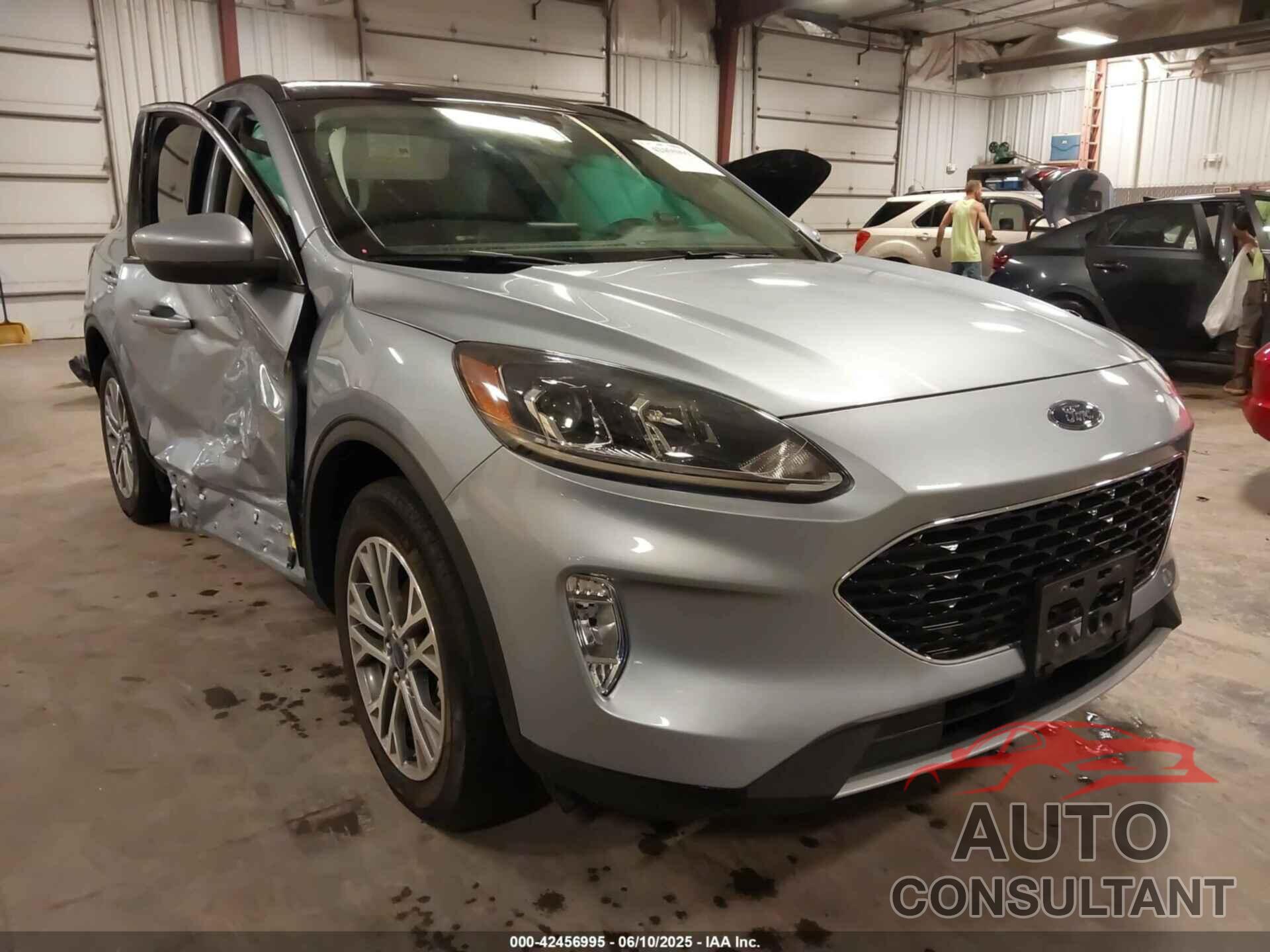 FORD ESCAPE 2022 - 1FMCU9H61NUB91924
