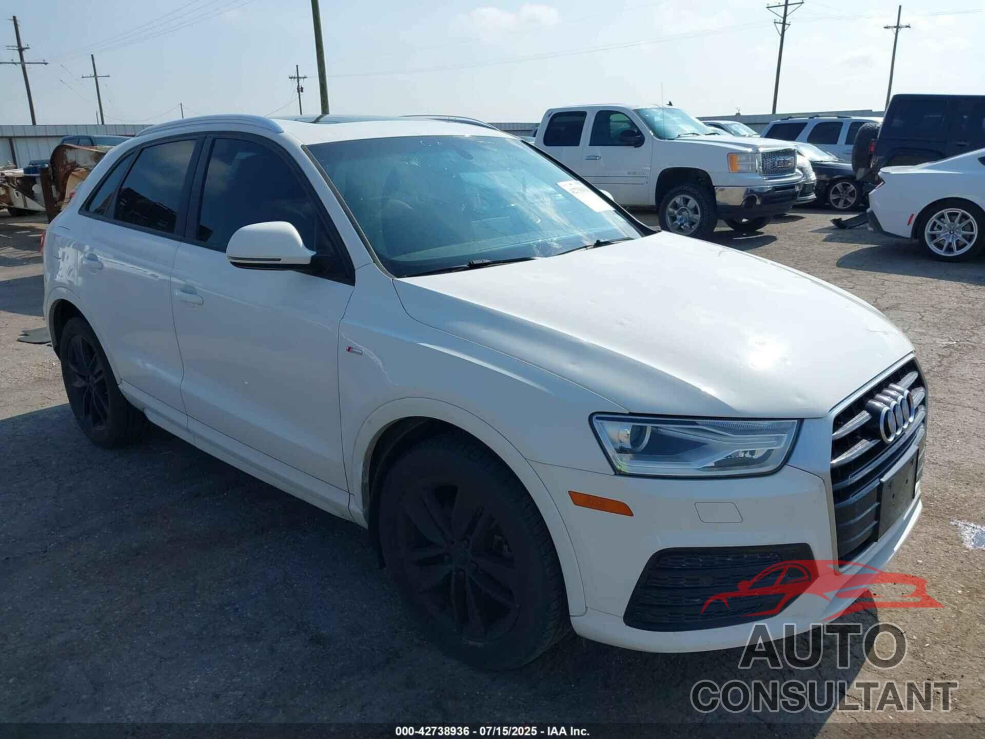 AUDI Q3 2018 - WA1BCCFSXJR026705