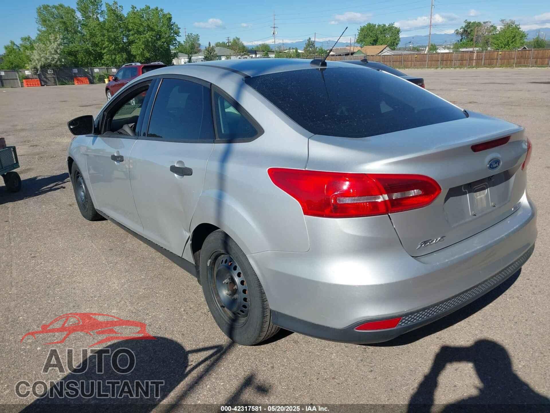 FORD FOCUS 2015 - 1FADP3E2XFL292083