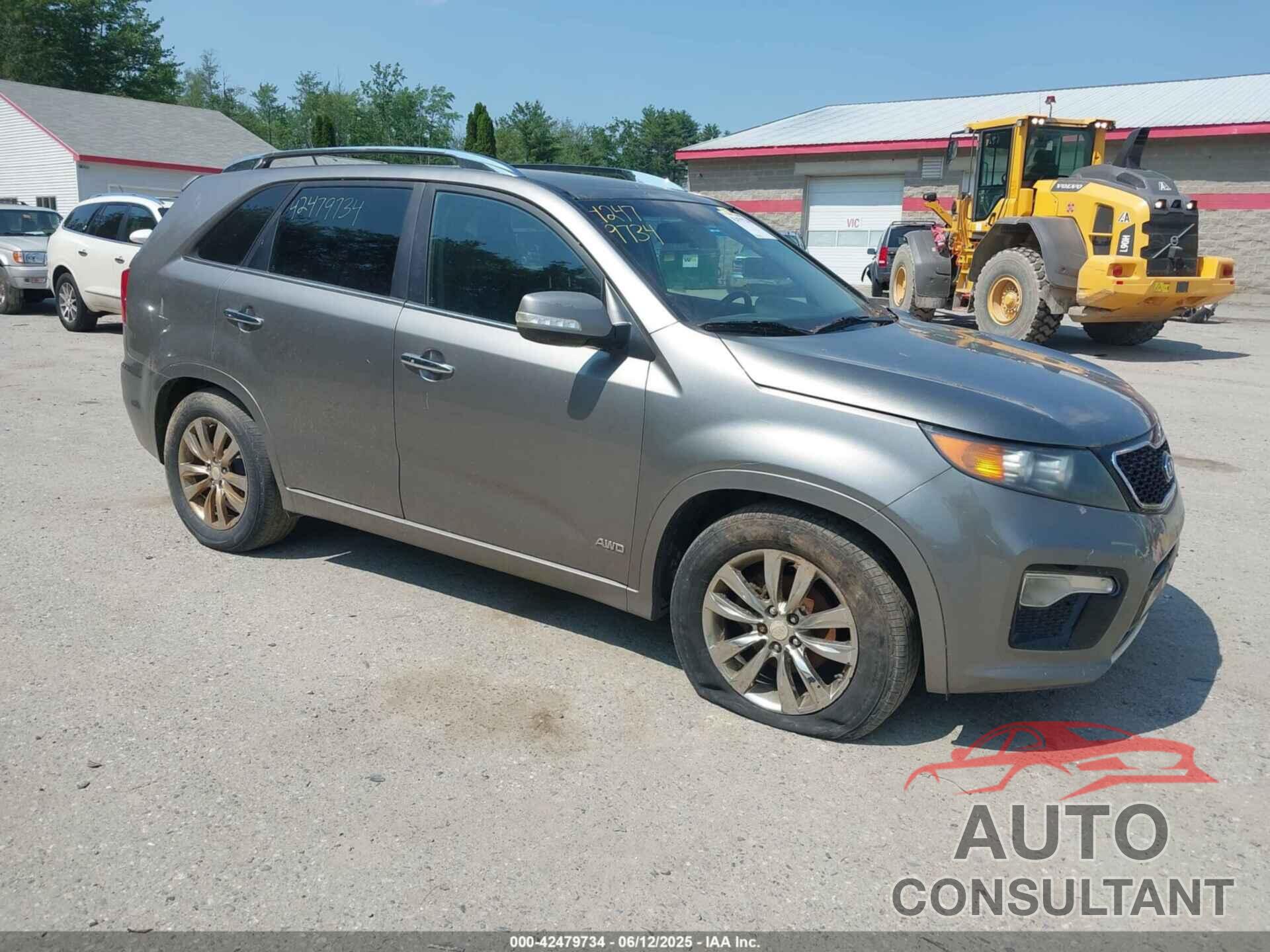 KIA SORENTO 2013 - 5XYKWDA20DG337895