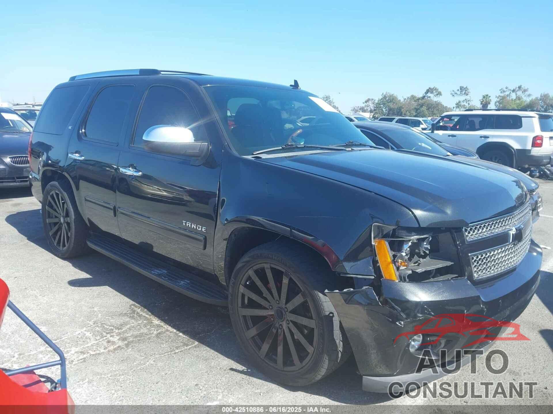 CHEVROLET TAHOE 2013 - 1GNSCBE03DR174545