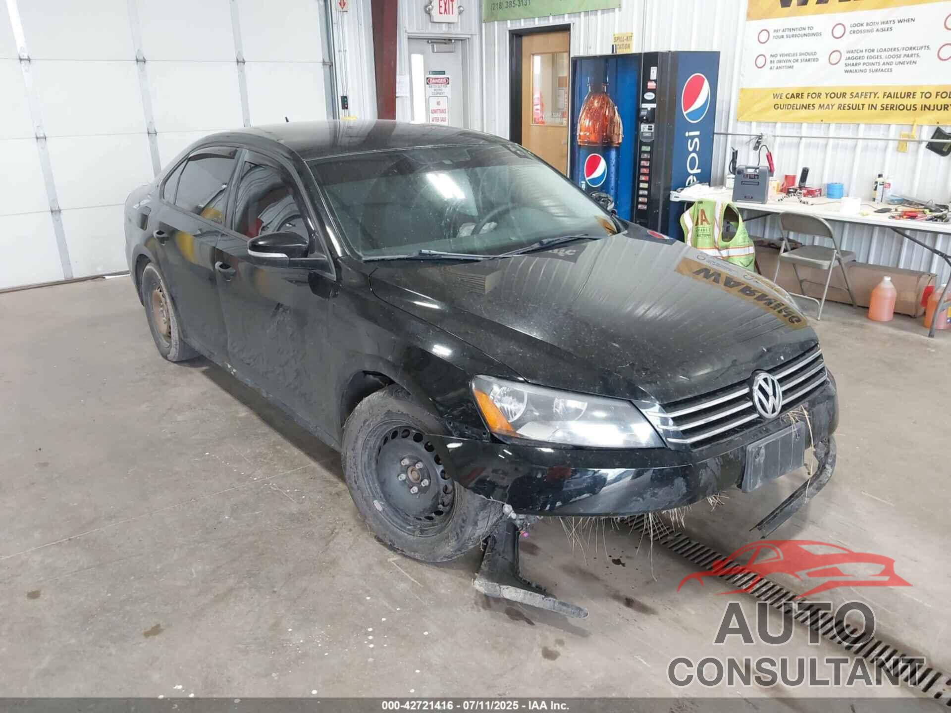 VOLKSWAGEN PASSAT 2014 - 1VWAS7A35EC042893