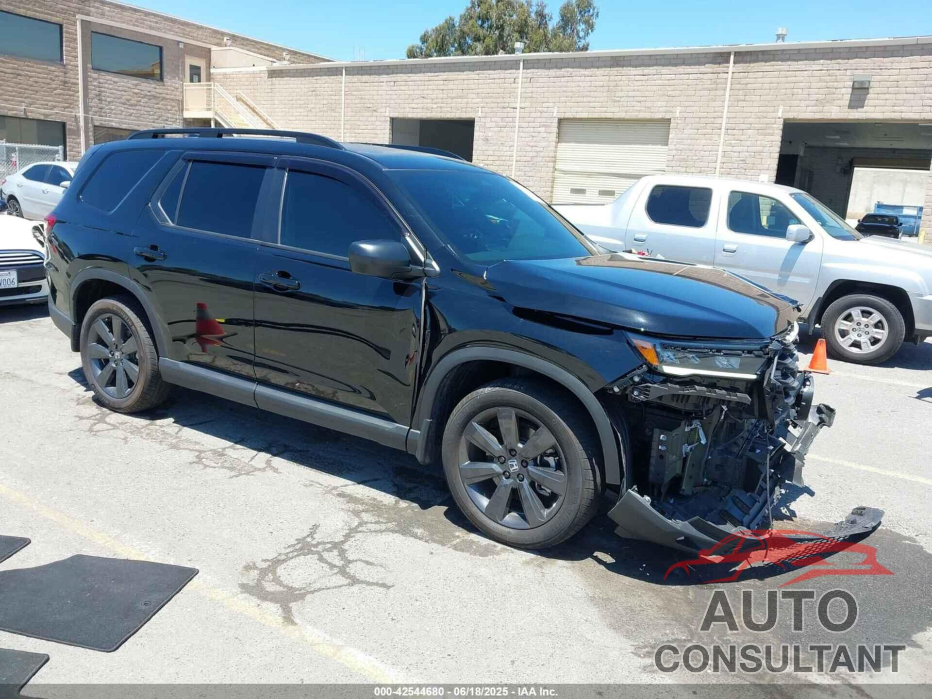 HONDA PILOT 2025 - 5FNYG2H30SB008046
