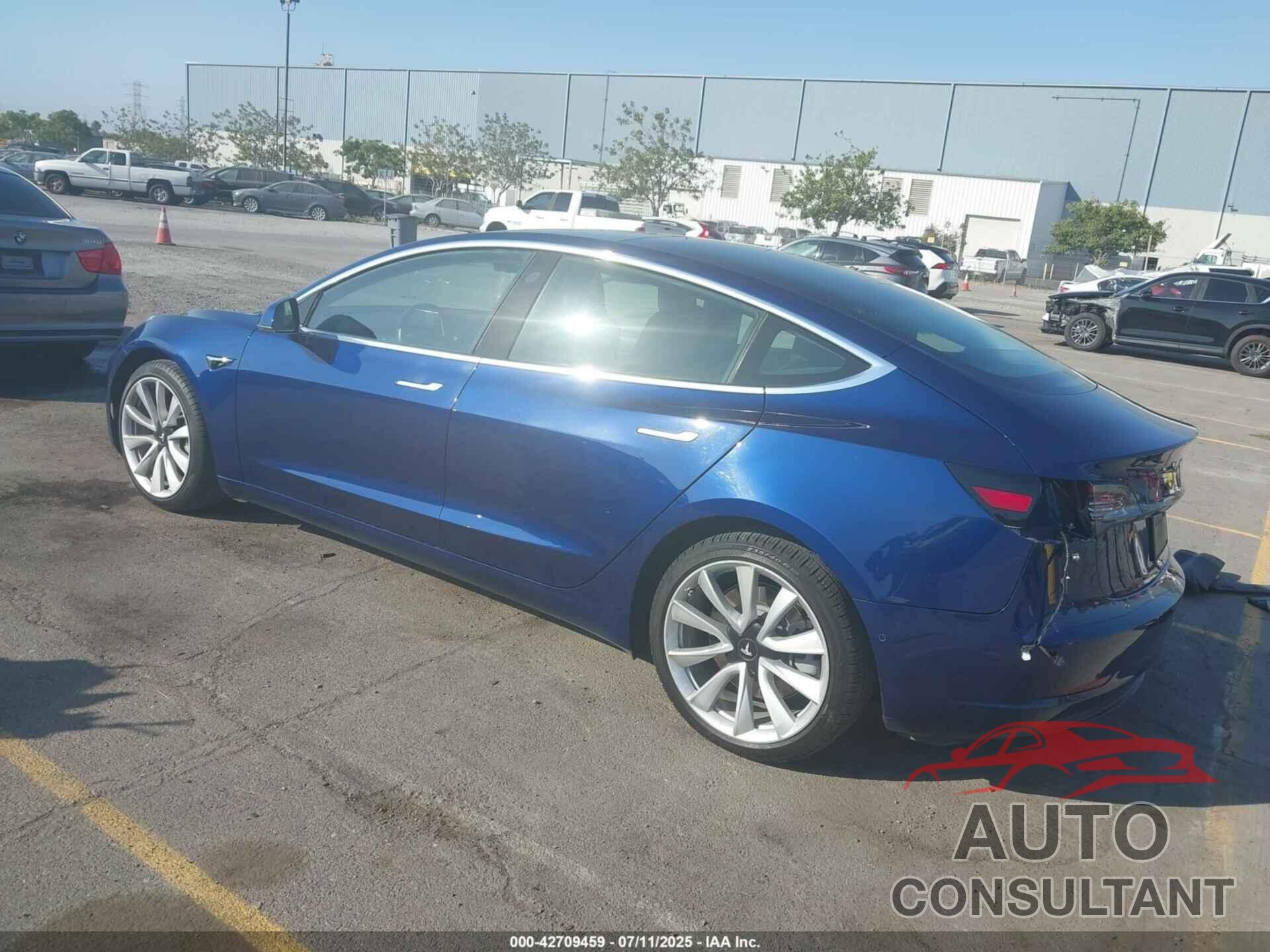 TESLA MODEL 3 2019 - 5YJ3E1EB0KF187386