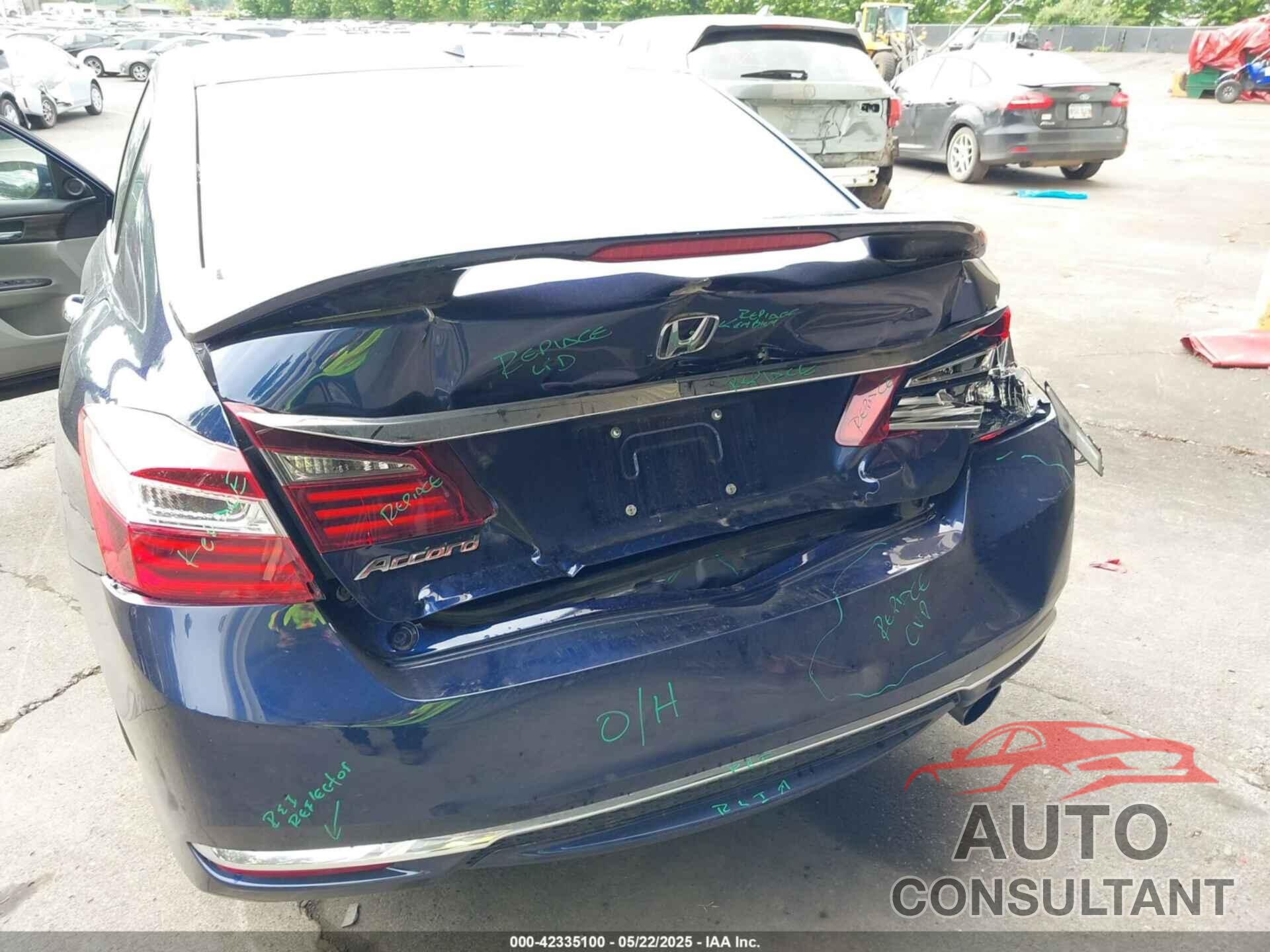 HONDA ACCORD 2017 - 1HGCR2F0XHA000391