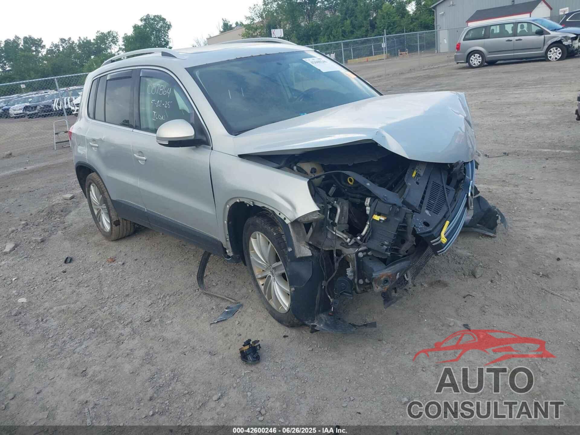 VOLKSWAGEN TIGUAN 2014 - WVGBV3AX5EW549152
