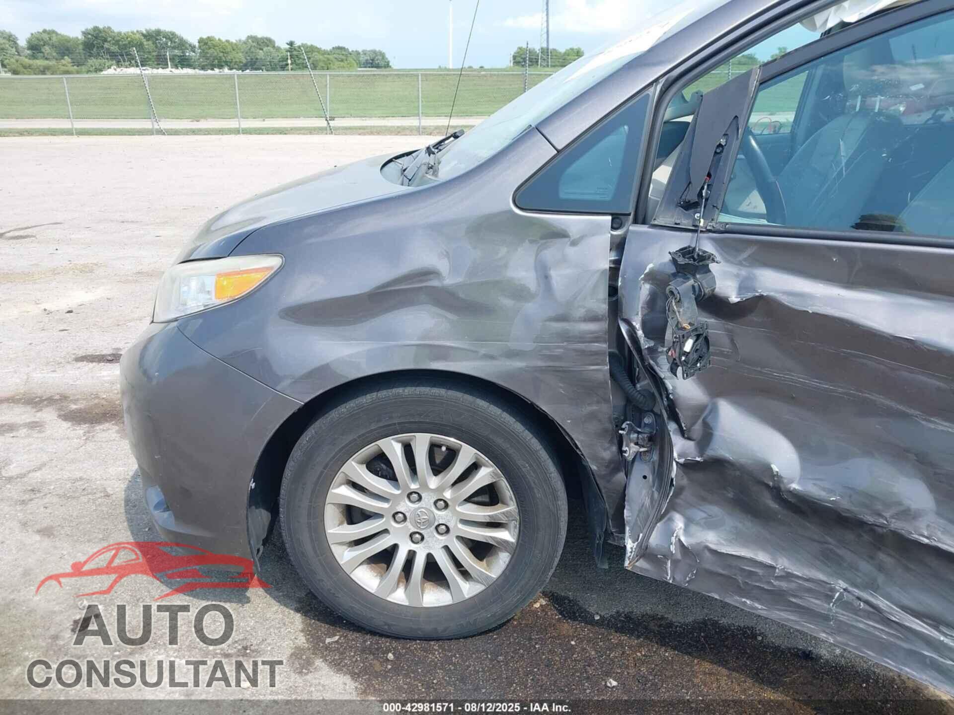 TOYOTA SIENNA 2012 - 5TDYK3DC9CS242547