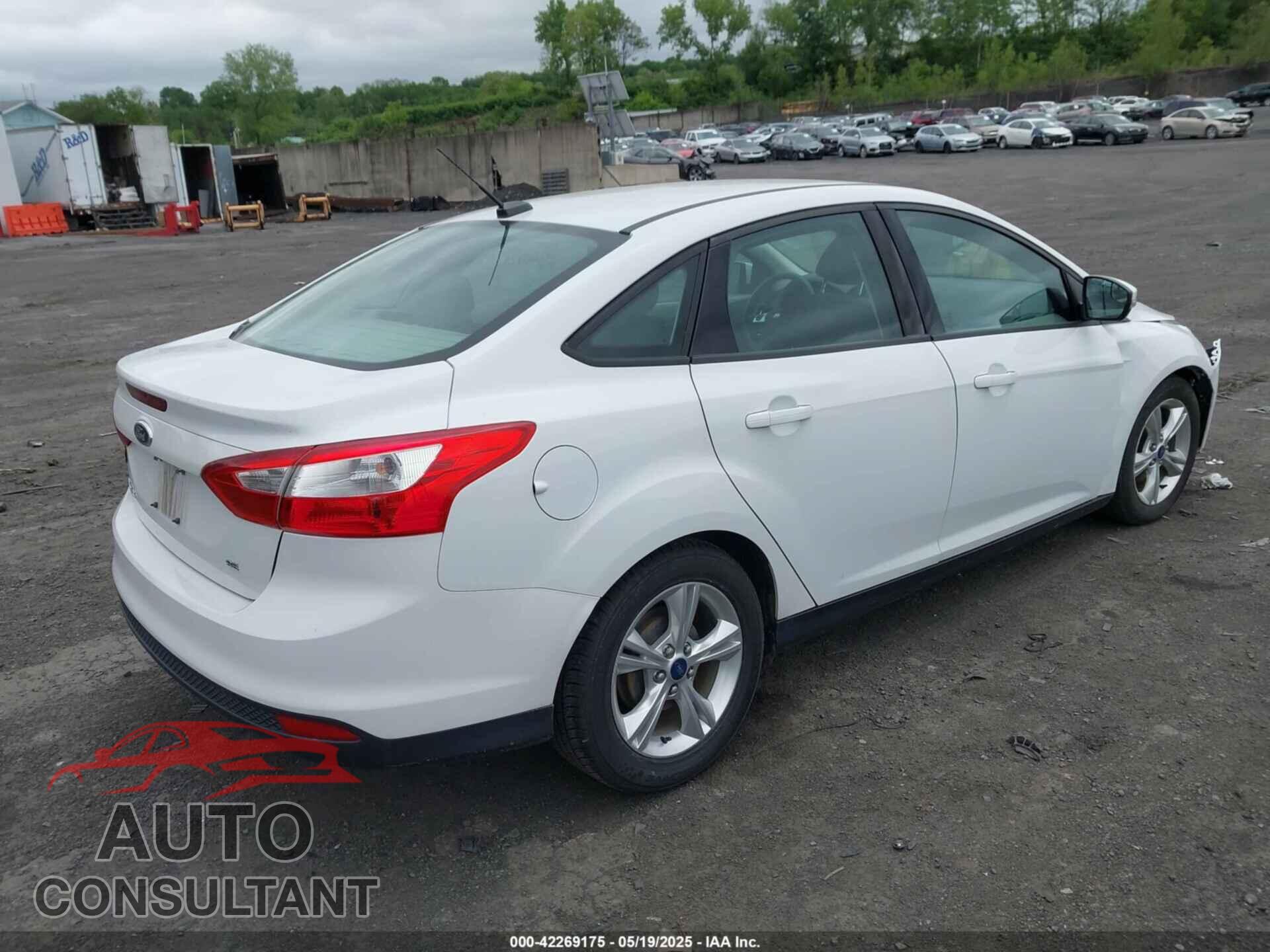 FORD FOCUS 2014 - 1FADP3F2XEL308862