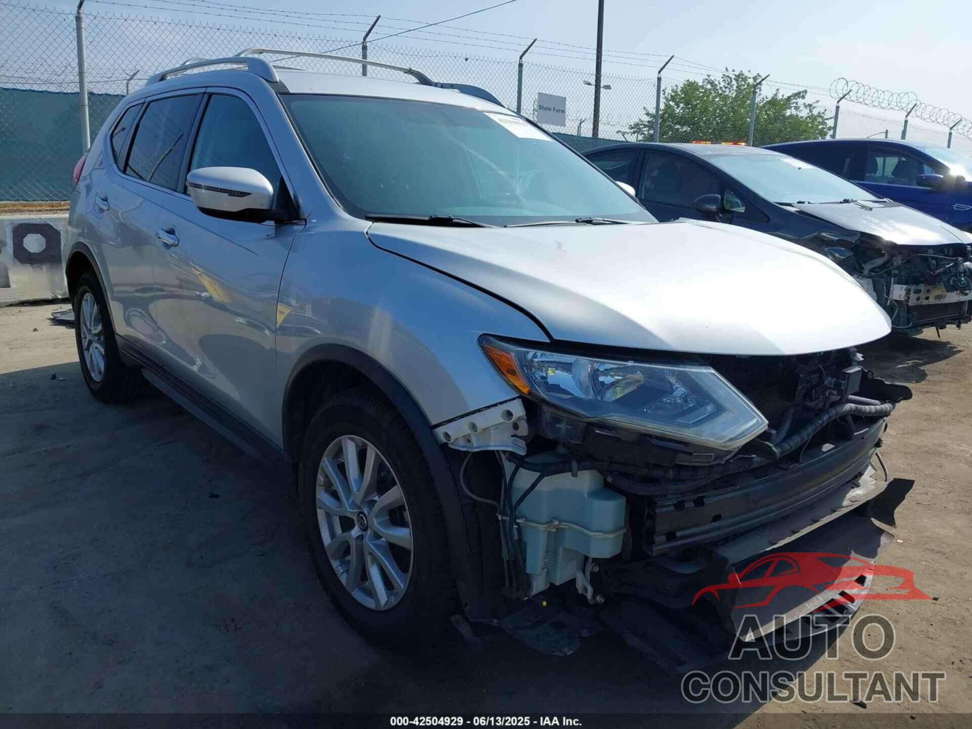 NISSAN ROGUE 2018 - 5N1AT2MT6JC711760