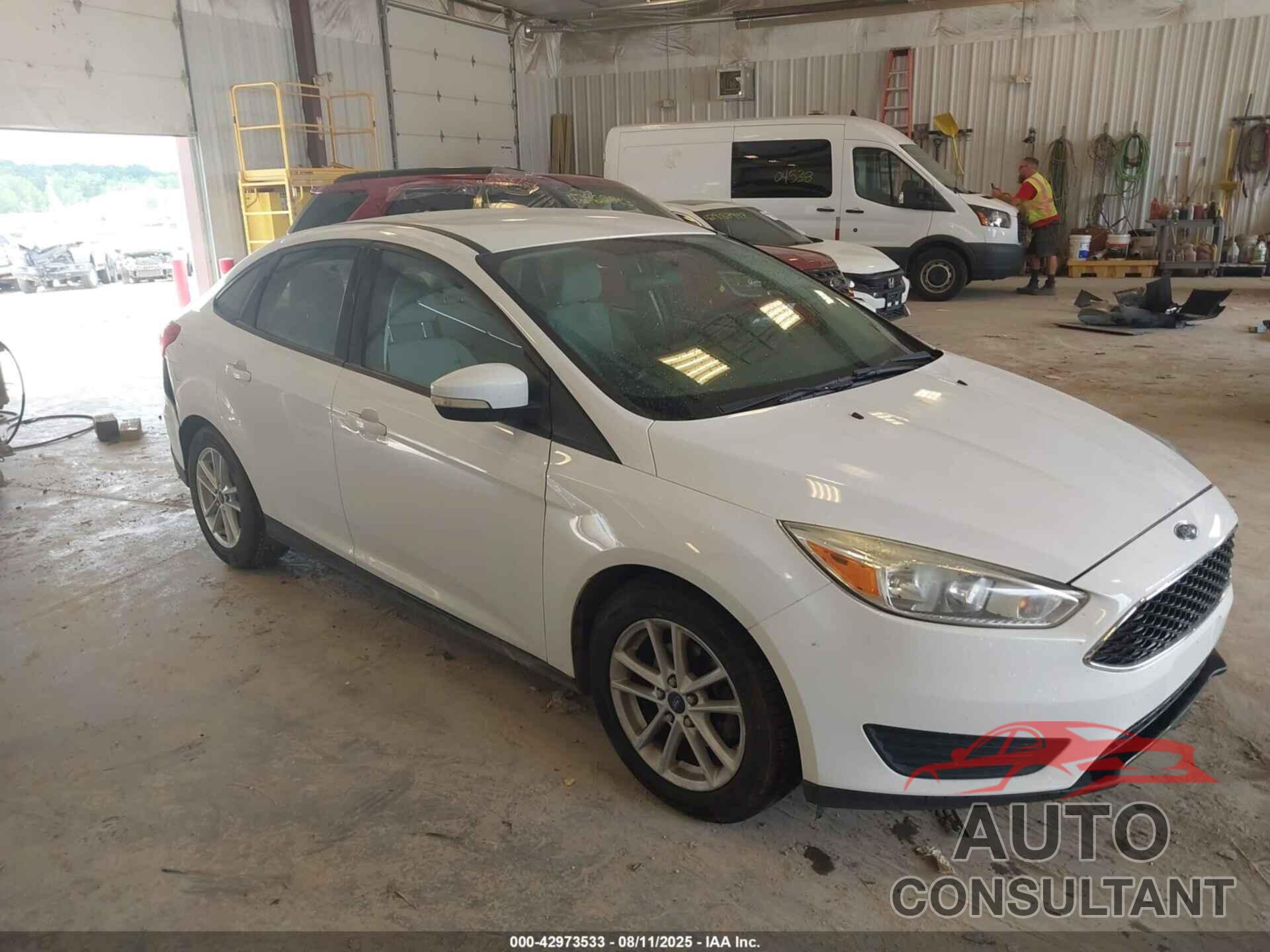 FORD FOCUS 2015 - 1FADP3F24FL254413