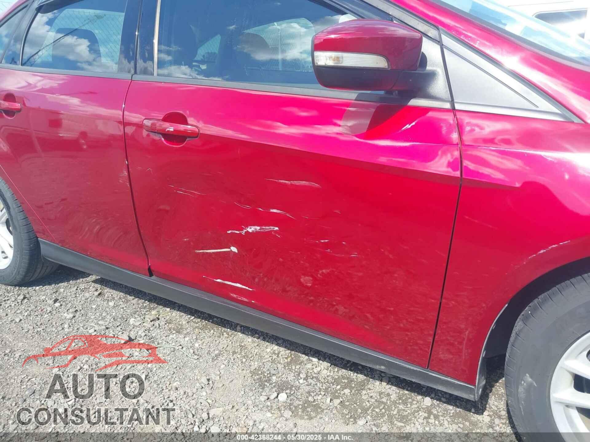 FORD FOCUS 2015 - 1FADP3F29FL338923