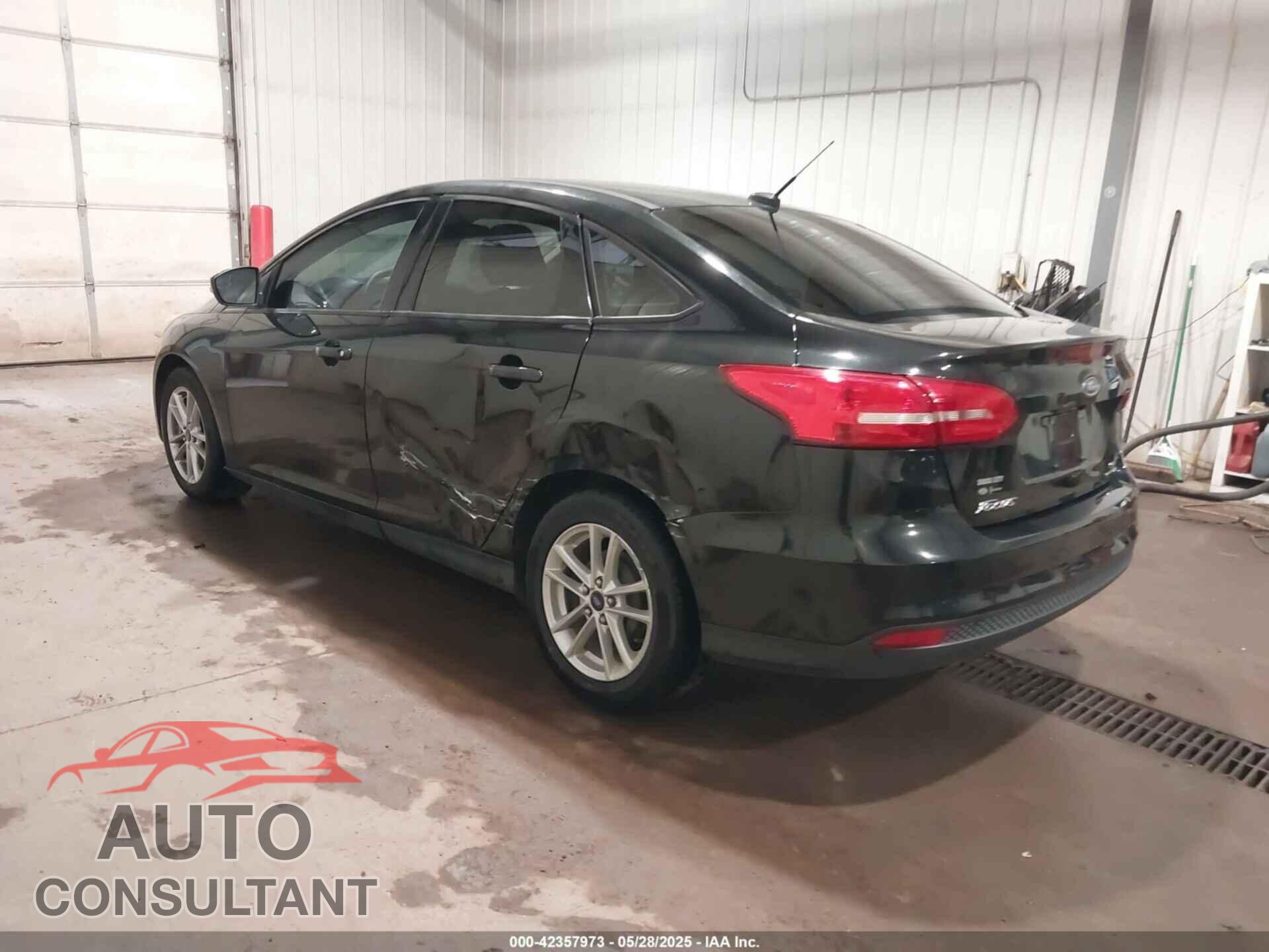 FORD FOCUS 2015 - 1FADP3F29FL203084