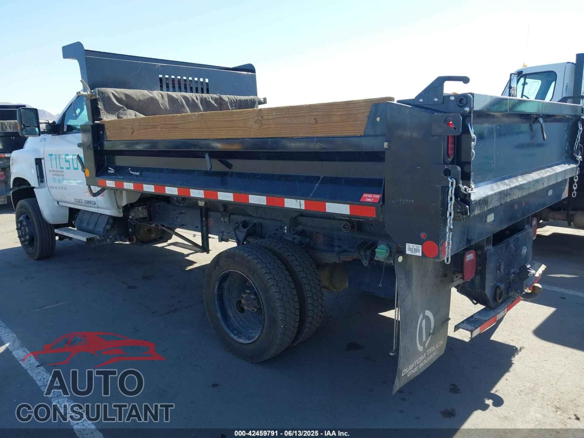 CHEVROLET SILVERADO MD 2023 - 1HTKJPVM5PH508022